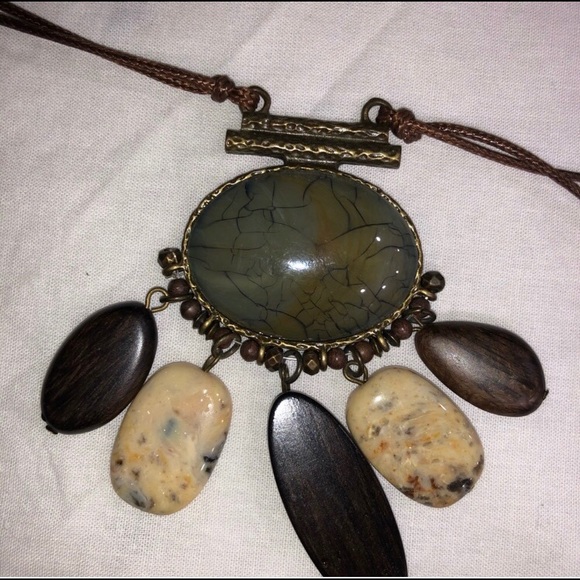 Necklace - Picture 3 of 3